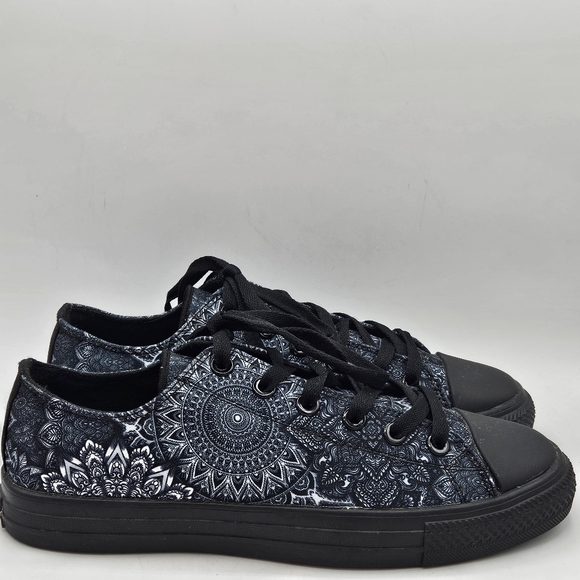 Yes We Vibe Blue And Black Mandala Sneakers Size 8.5-Women's, 7 -Men's - Picture 3 of 16